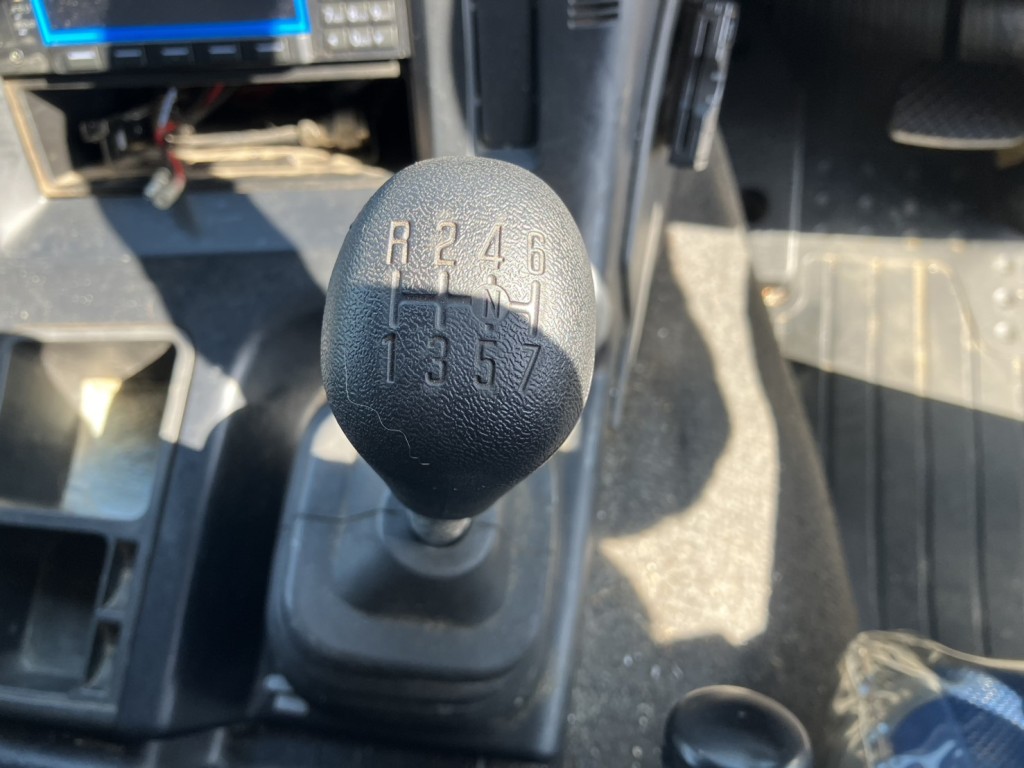 いすゞ ギガ QKG-CYZ77Aの写真12