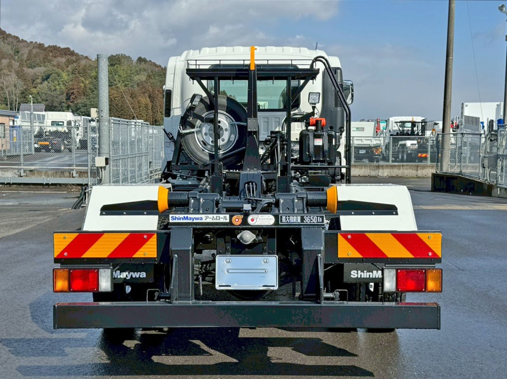 リヤ周りの状態です。|いすゞ フォワード 2RG-FRR90S4(2WD)の写真14