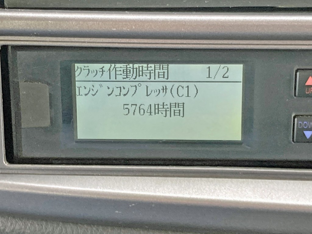 アワメーターです。|日野 レンジャー QKG-FJ7JLAGの写真44