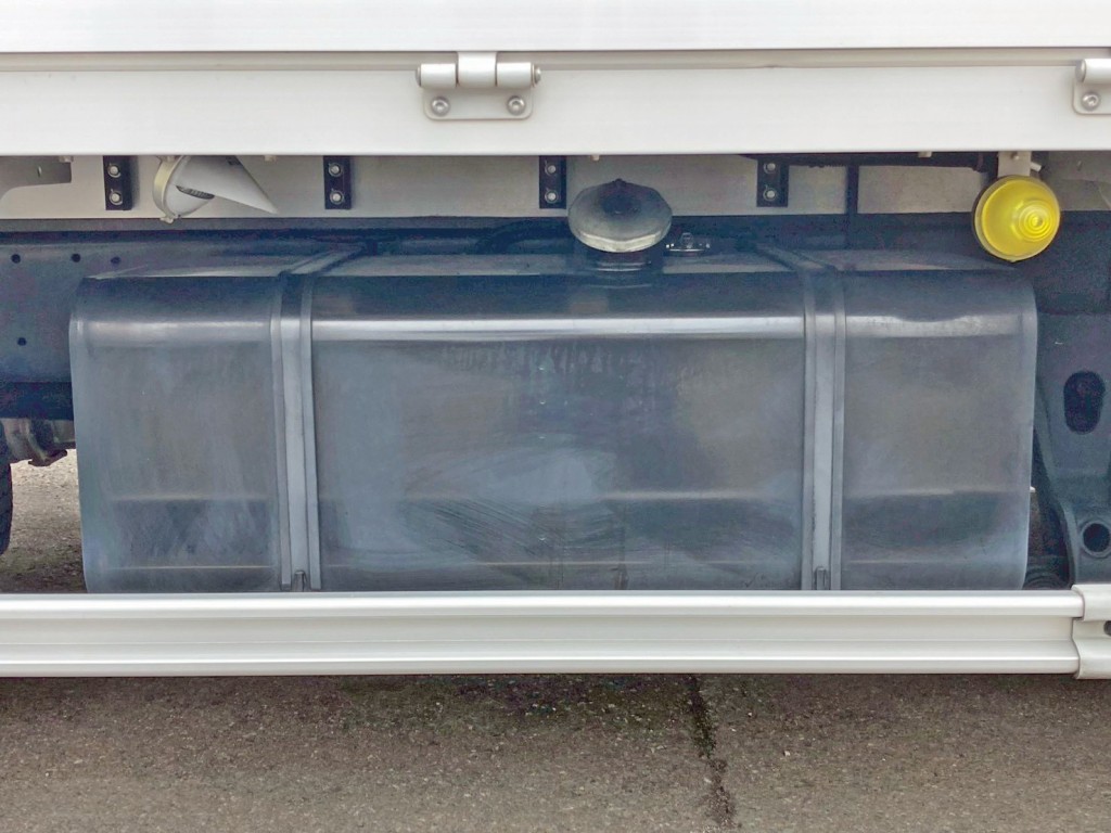 燃料タンクは200Lです。|日野 レンジャー 2KG-FD2ABG(2WD)の写真26