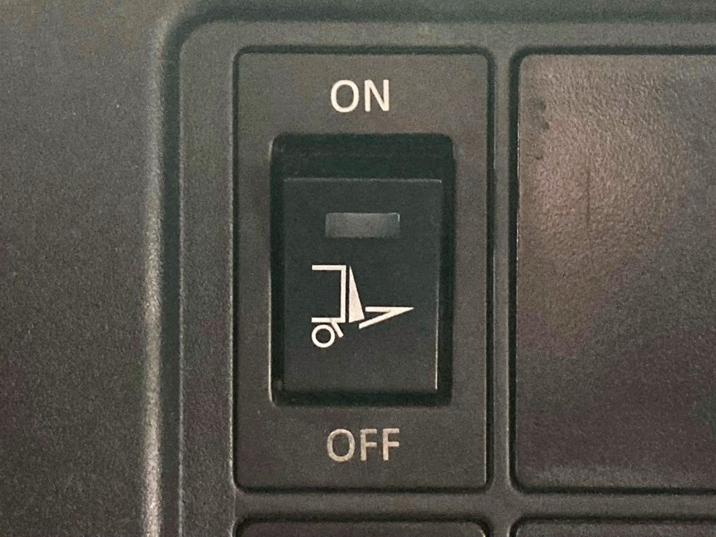 ゲートのメインスイッチです。|日野 レンジャー 2KG-FD2ABG(2WD)の写真28