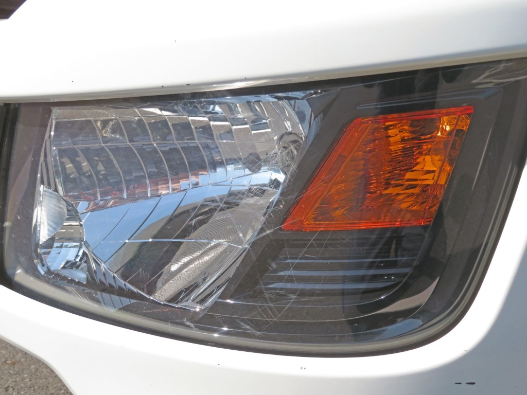 運転席側ヘッドライトのレンズにキズがあります。|日野 レンジャー 2KG-FD2ABA(2WD)の写真30