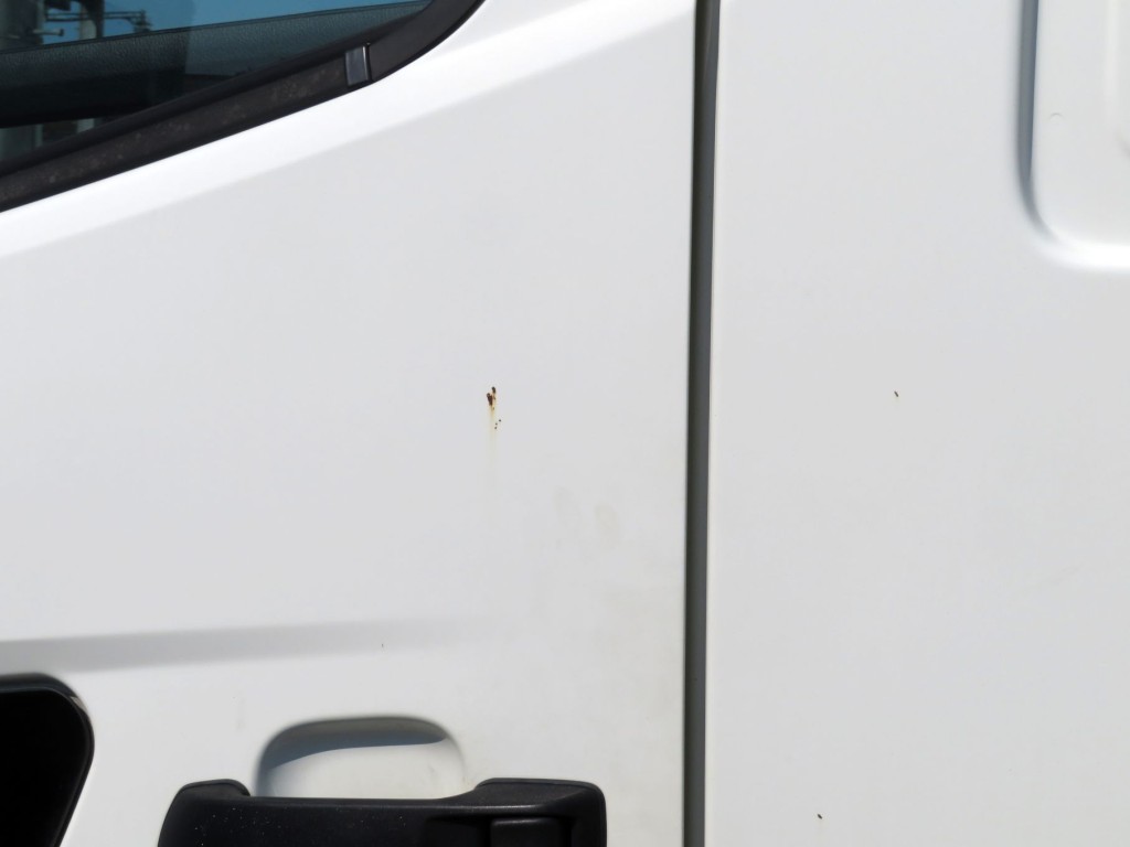 助手席ドア後方にサビがあります。|日野 レンジャー 2KG-FD2ABA(2WD)の写真36