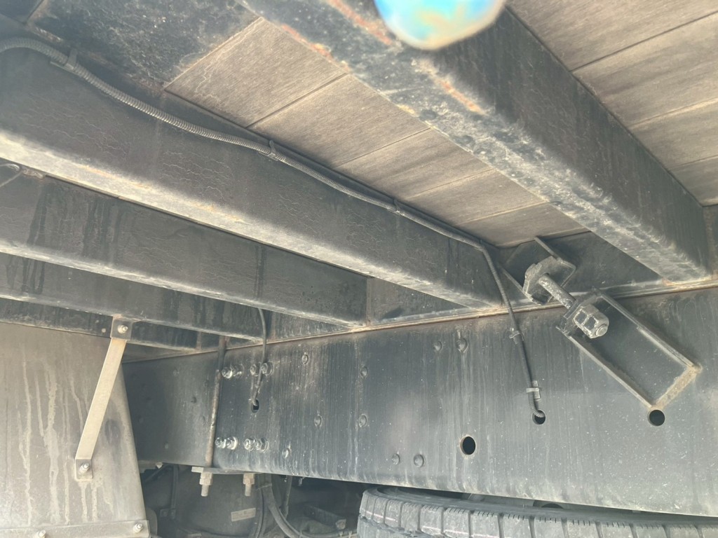 シャーシとネタの状態です。|三菱 スーパーグレート 2PG-FS70HZの写真6