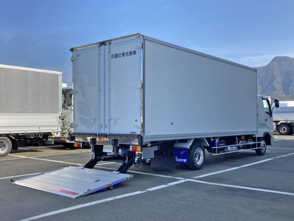 三菱 ファイター 2KG-FK65F(2WD)の写真4