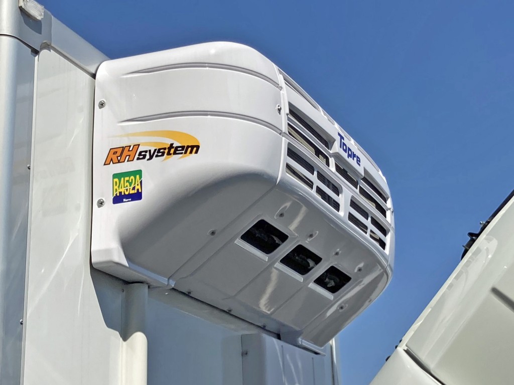 冷凍機です。(直冷式)|三菱 ファイター 2KG-FK65F(2WD)の写真16