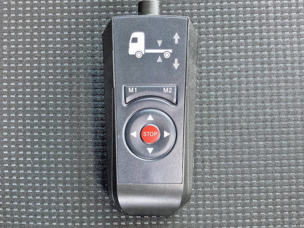 エアサスのコントローラーです。|三菱 ファイター 2KG-FK65F(2WD)の写真33