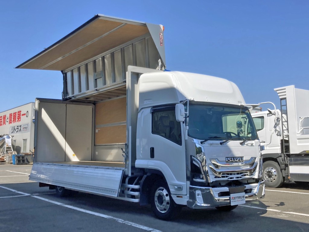 ホイールはアルミ製です。|いすゞ フォワード 2RG-FTR90V4の写真2