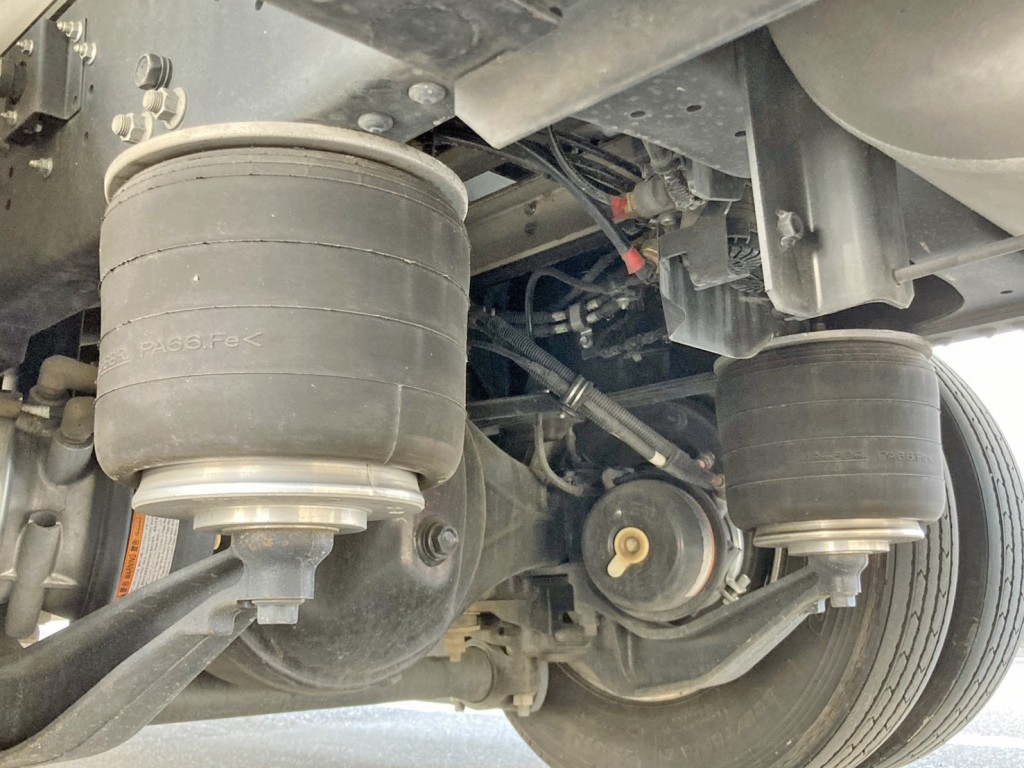 エアサスです。|いすゞ フォワード 2RG-FTR90V4の写真5