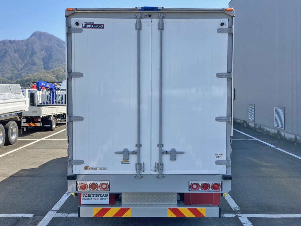 リヤ周りの状態です。|いすゞ フォワード 2RG-FTR90V4の写真8