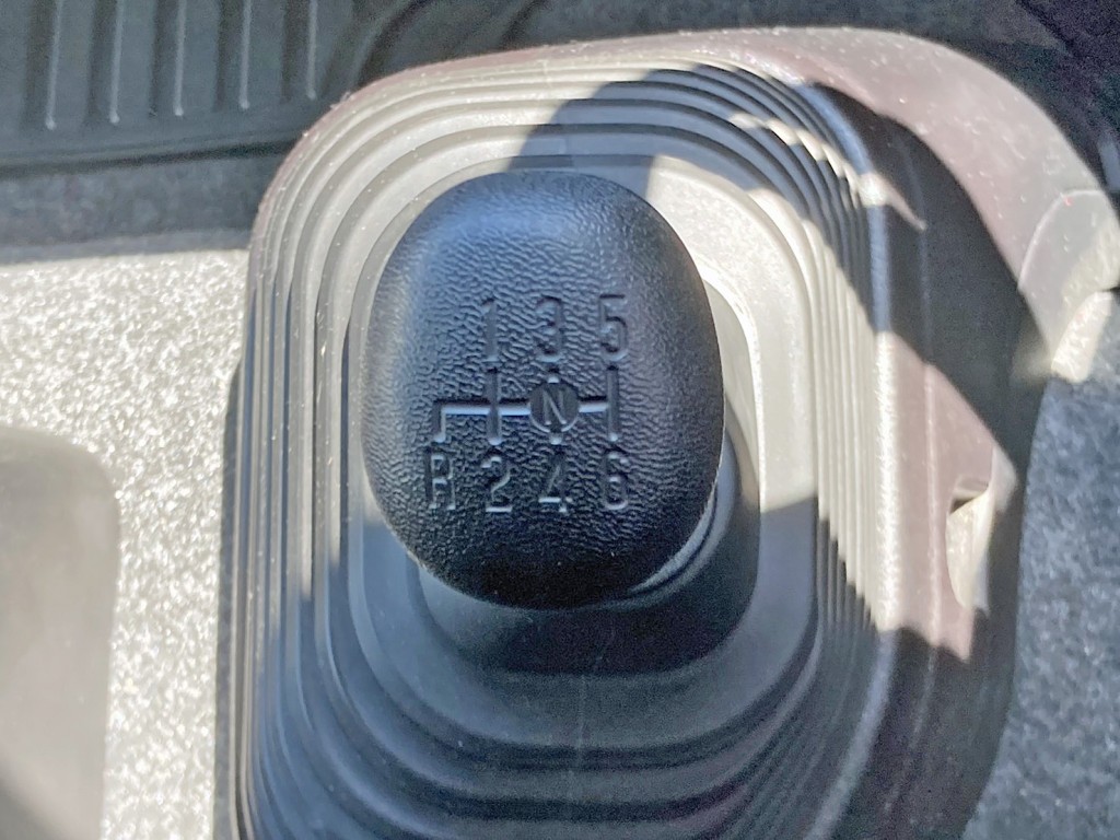 いすゞ フォワード 2RG-FTR90V4の写真17