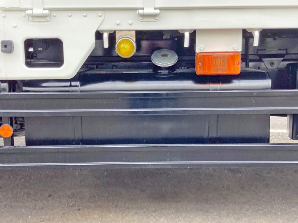 燃料タンクは200Lです。|日野 レンジャー 2PG-FE2ACAの写真25