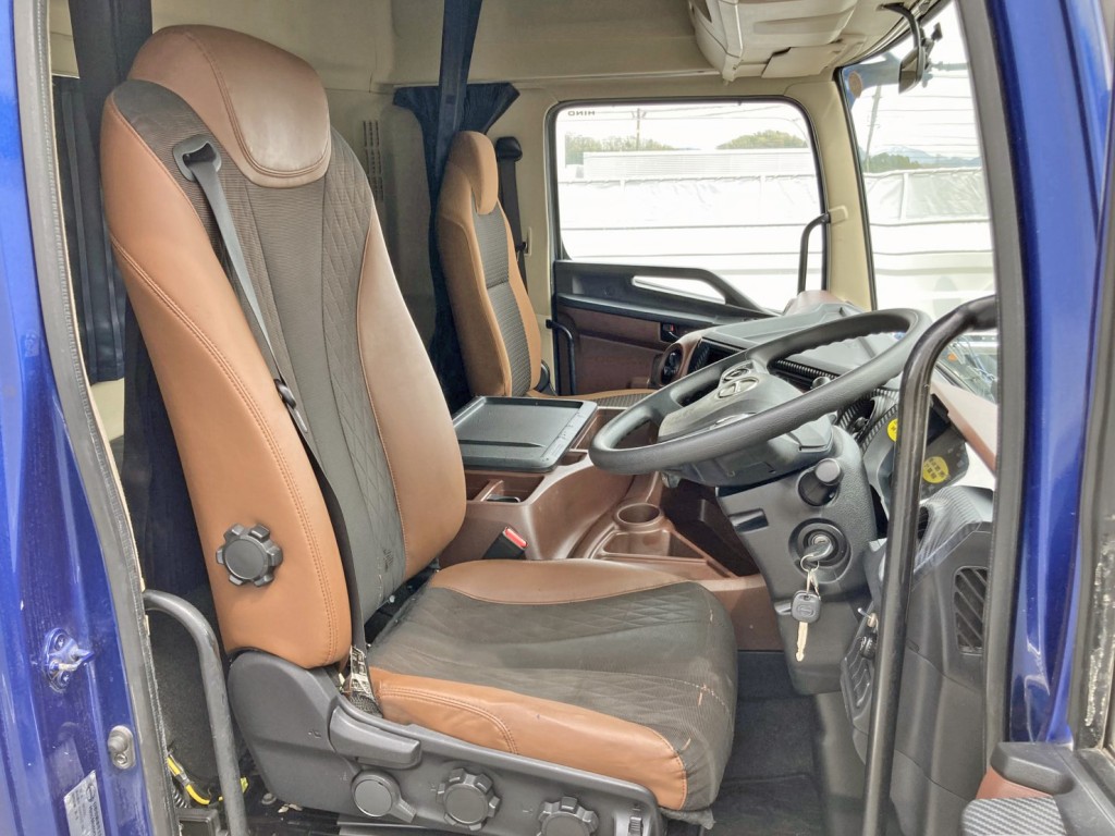 ハイルーフキャビンです。|日野 プロフィア 2DG-SH1EDGGの写真8