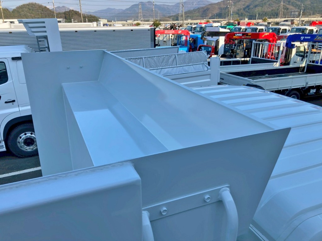 シートデッキの状態です。|三菱 スーパーグレート 2PG-FV80VXの写真11