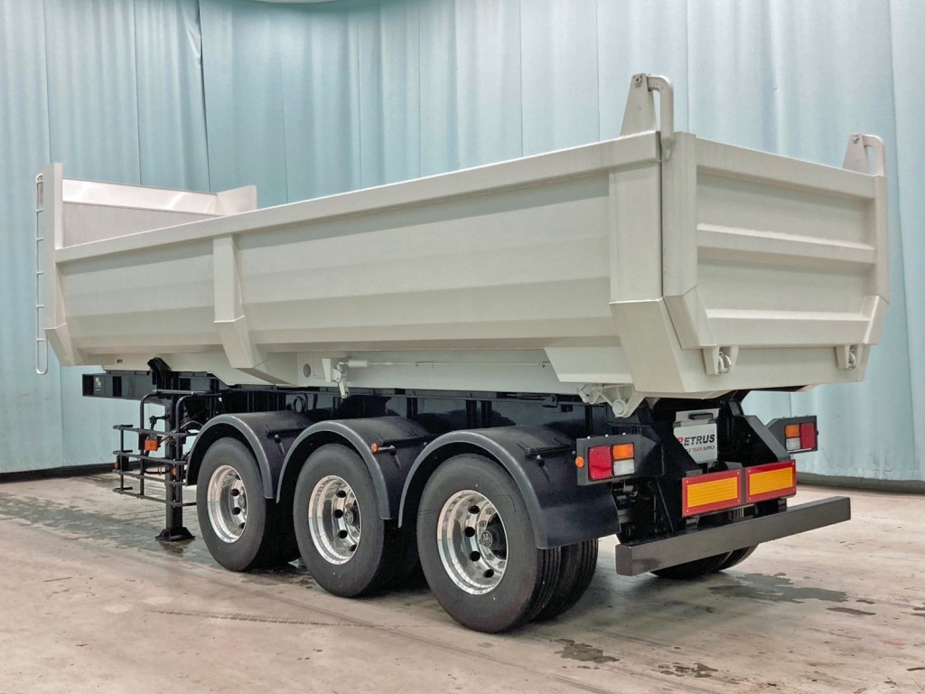 ホイールはアルミ製です。|極東 PFB34112改の写真1