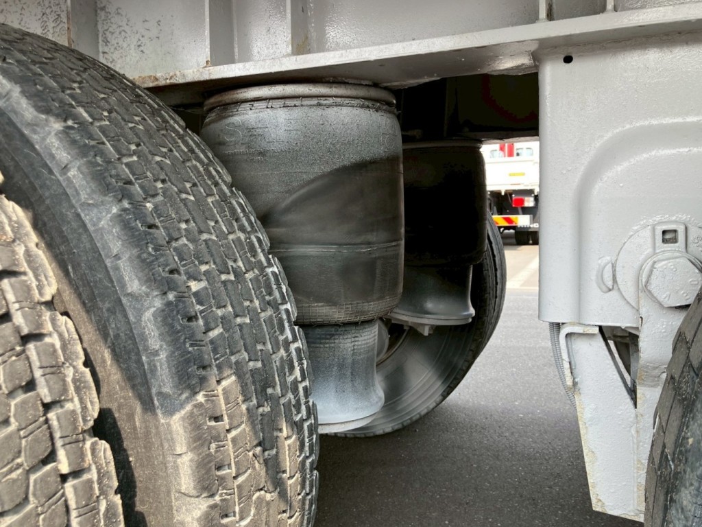 エアサスです。|東邦  TF36H2C3改の写真5