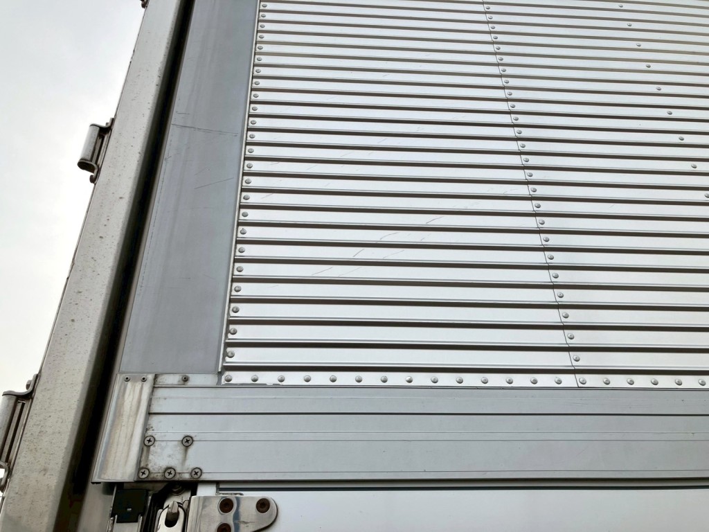 右羽根後方にキズがあります。|東邦  TF36H2C3改の写真32