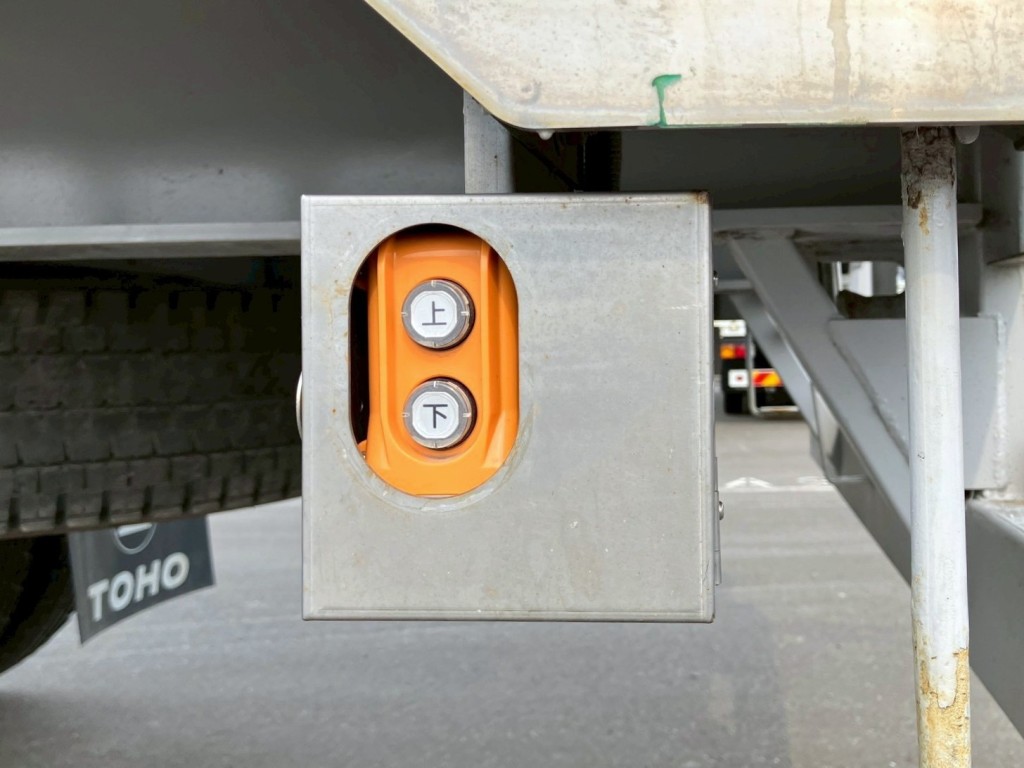 左後方ウィングスイッチボックスのゴムパッキン欠品しています。|東邦  TF36H2C3改の写真44