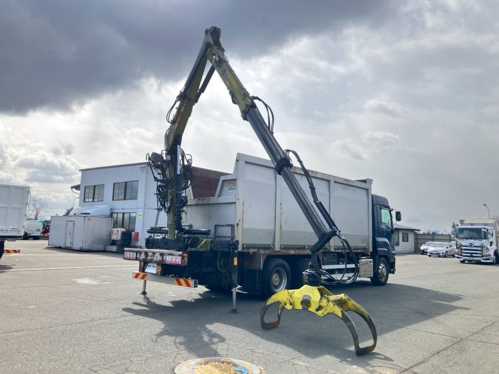 クレーンは3段です。|いすゞ ギガ 2PG-CYZ77CMの写真17