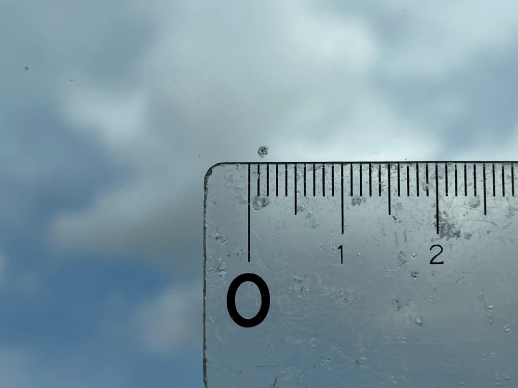 フロントガラスに飛び石があります。|いすゞ ギガ 2PG-CYZ77CMの写真24