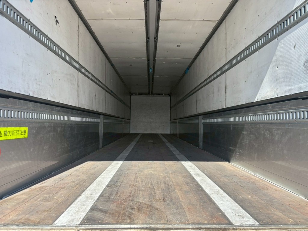 床は板張りです。|東邦  TF36H2C3改の写真11