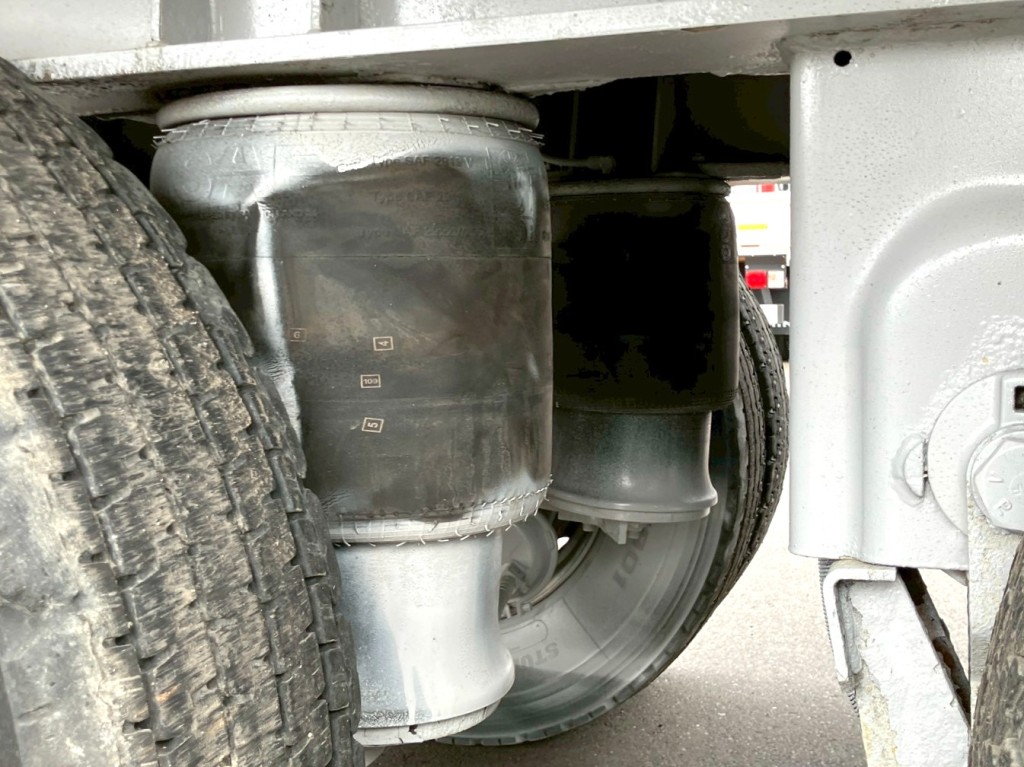 エアサスです。|東邦  TF36H2C3改の写真5