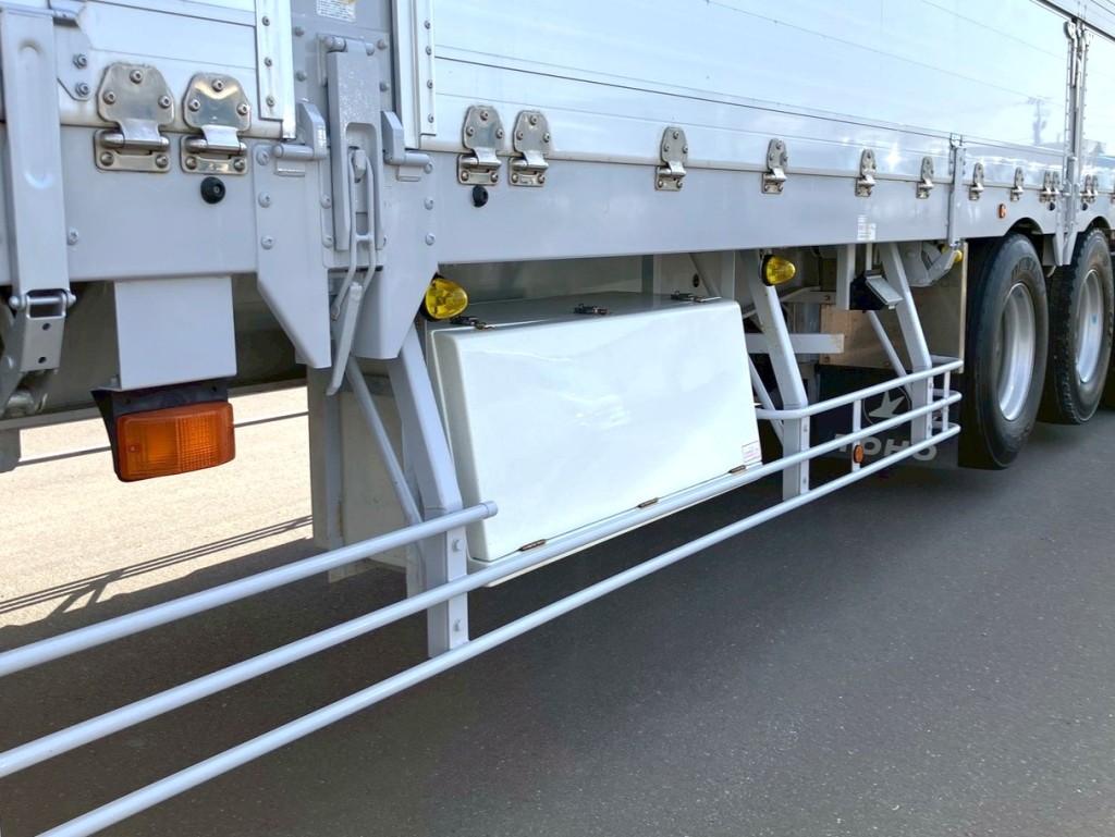 助手席側に工具箱が付いています。|東邦  TF36H2C3改の写真18