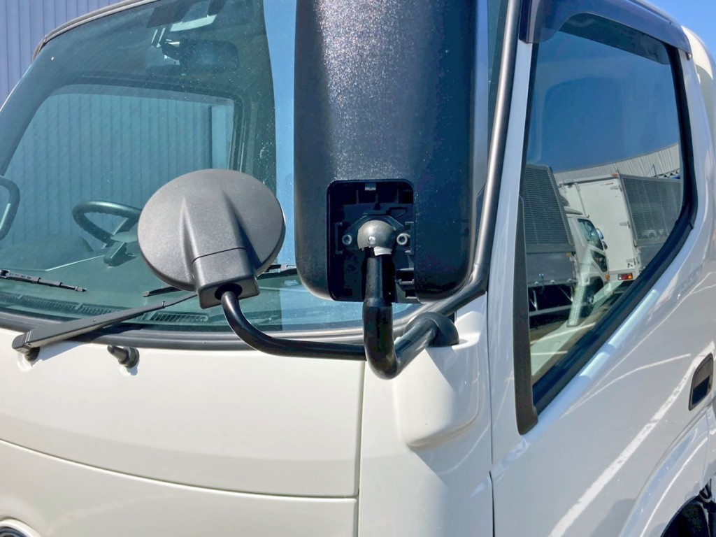 助手席側サイドミラー取り付け部カバー欠品しています。|トヨタ カゼット 2RG-XZC605(2WD)の写真11