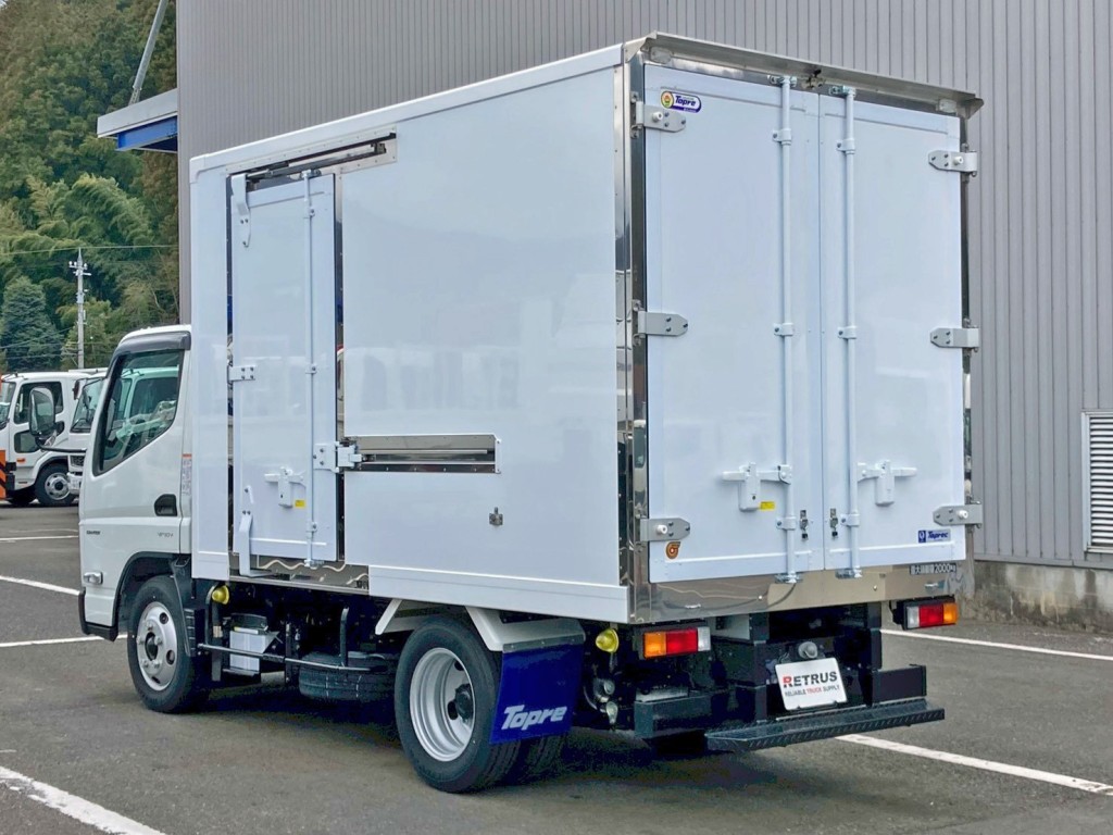 三菱 キャンター 2RG-FBAV0(2WD)の写真3