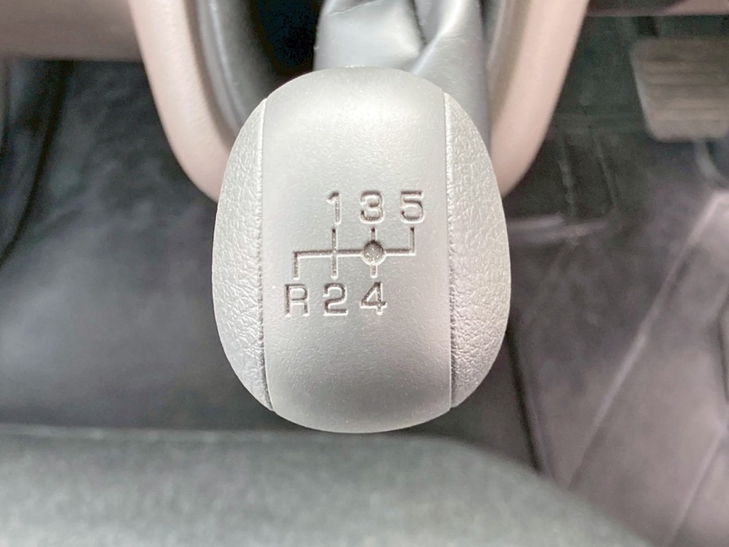 三菱 キャンター 2RG-FBAV0(2WD)の写真26