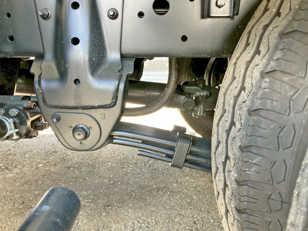 リーフサスです。|日野 デュトロ 2KG-XZU605X(2WD)の写真5