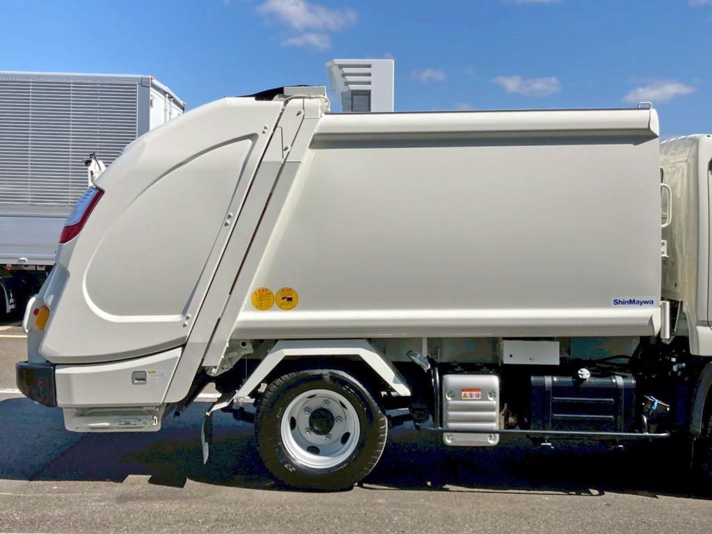 タンクの外観状態です。(運転席側)|日野 デュトロ 2KG-XZU605X(2WD)の写真21