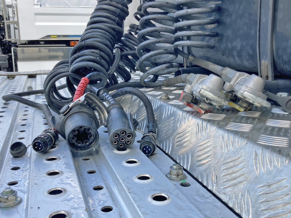 日野 プロフィア 2DG-SH1EDGGの写真13