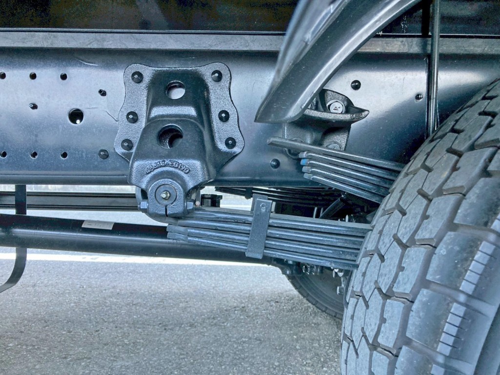 リーフサスです。|日野 レンジャー 2KG-FE2ACAの写真5