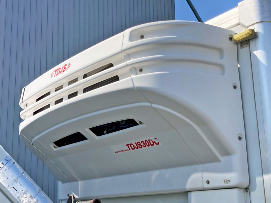 冷凍機です。(直冷式)|三菱 キャンター TPG-FBA20(2WD)の写真16