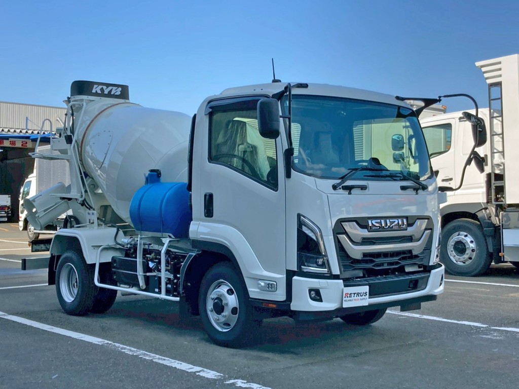 いすゞ フォワード 2PG-FRR90S4(2WD)の写真2