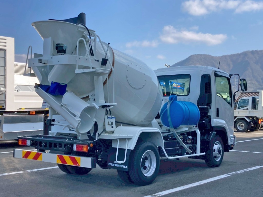 いすゞ フォワード 2PG-FRR90S4(2WD)の写真4