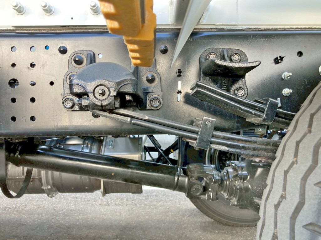 リーフサスです。|いすゞ フォワード 2PG-FRR90S4(2WD)の写真5