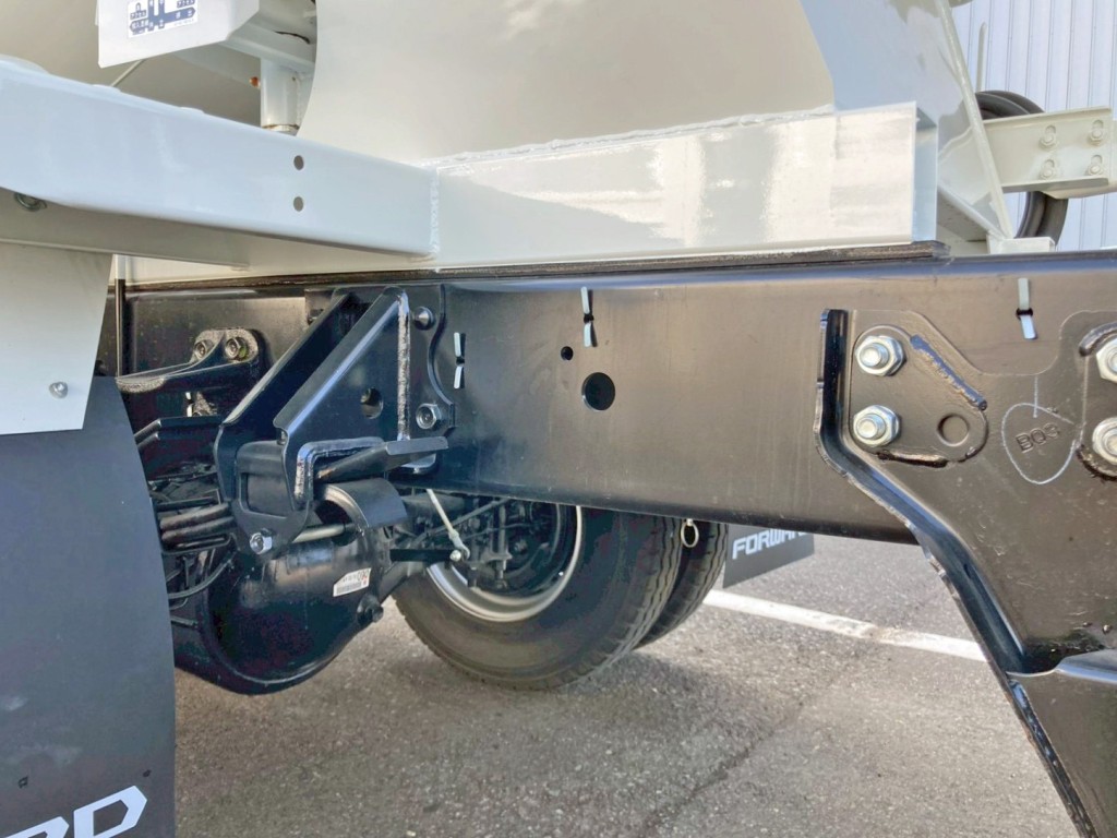 シャーシの状態です。|いすゞ フォワード 2PG-FRR90S4(2WD)の写真6