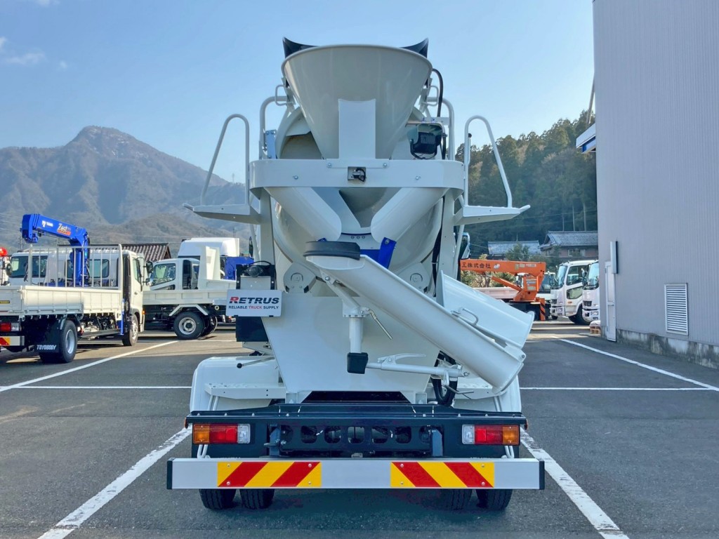 リヤ周りの状態です。|いすゞ フォワード 2PG-FRR90S4(2WD)の写真10