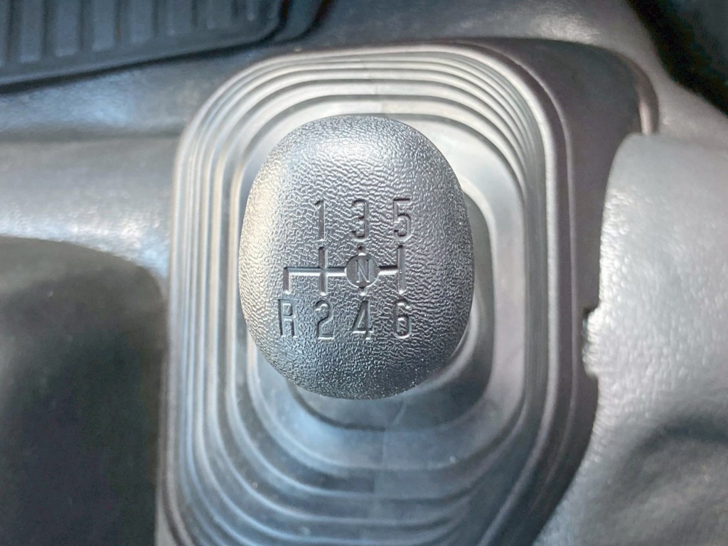 いすゞ フォワード 2PG-FRR90S4(2WD)の写真25