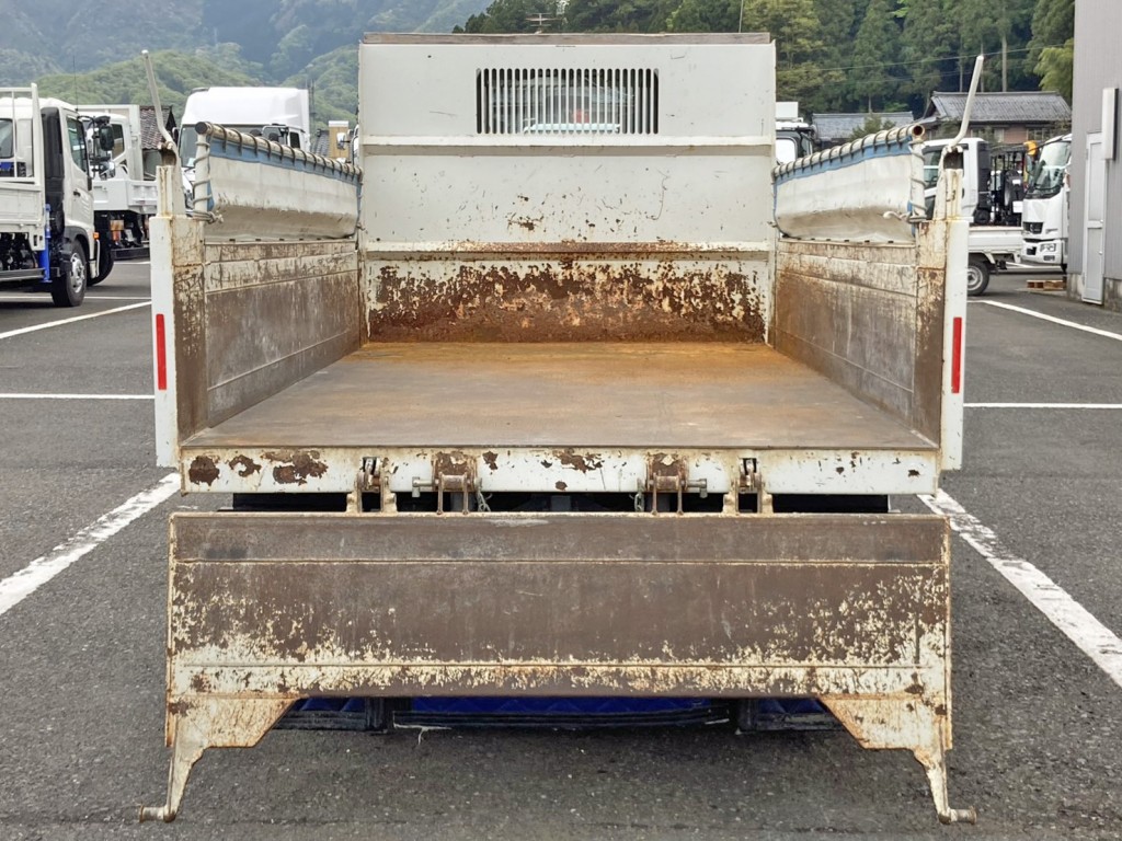 リヤゲートは上開きもできます。|いすゞ エルフ 2RG-NKR88AD(2WD)の写真17