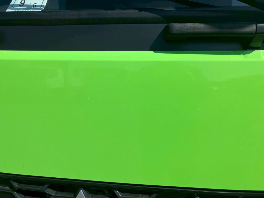 フロントパネルにキズがあります。|三菱 ファイター 2KG-FK62F(2WD)の写真24