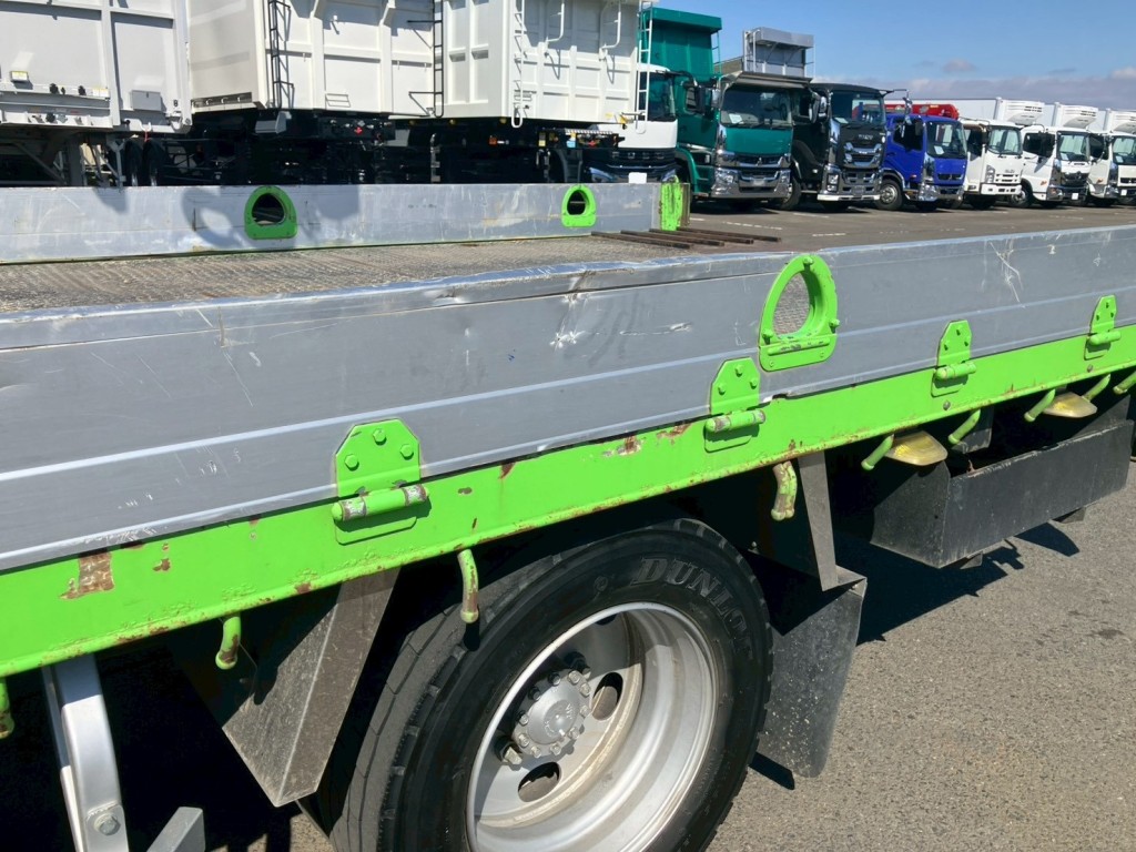 助手席側アオリにキズ・ヘコミがあります。|三菱 ファイター 2KG-FK62F(2WD)の写真30