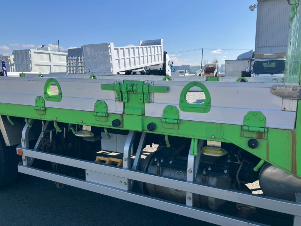 運転席側アオリにキズ・ヘコミがあります。|三菱 ファイター 2KG-FK62F(2WD)の写真37