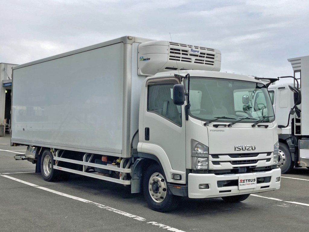 ホイールはアルミ製です。|いすゞ フォワード 2PG-FTR90V2の写真2