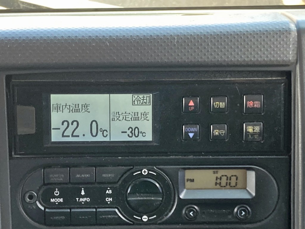冷凍機は、-30℃設定(低温仕様) 11℃スタート 2Hで-22.0℃確認済みです。|いすゞ フォワード 2PG-FTR90V2の写真42