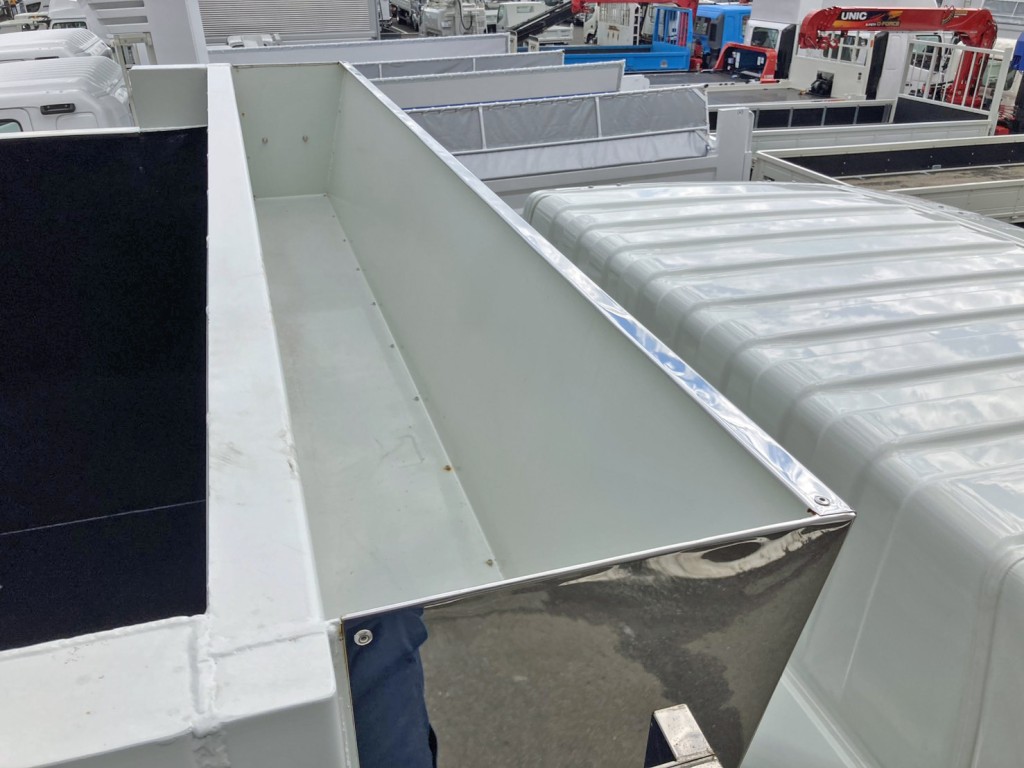 シートデッキの状態です。|三菱 スーパーグレート 2PG-FV80VZの写真11