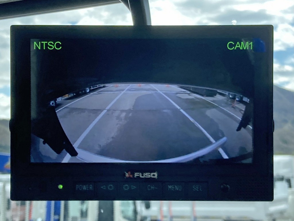 液晶バックモニター付きです。|三菱 スーパーグレート 2PG-FV80VZの写真21