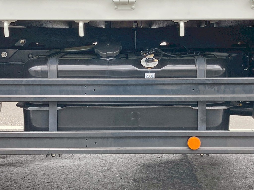 燃料タンクは200Lです。|三菱 ファイター 2KG-FK62FZの写真20